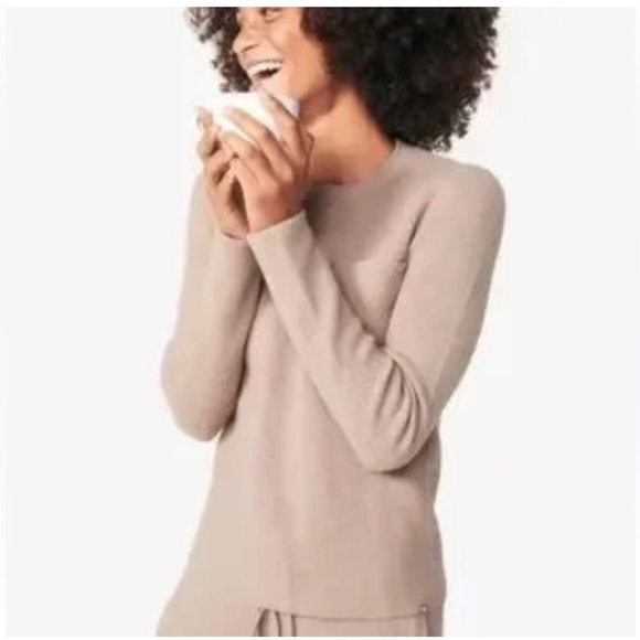 FIGS Tan Latte Crewneck Sweater Medium - Picture 2 of 9